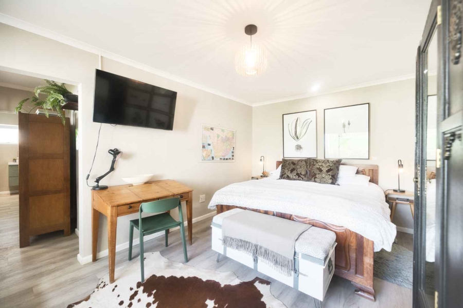 6 Bedroom Property for Sale in Northcliff Western Cape
